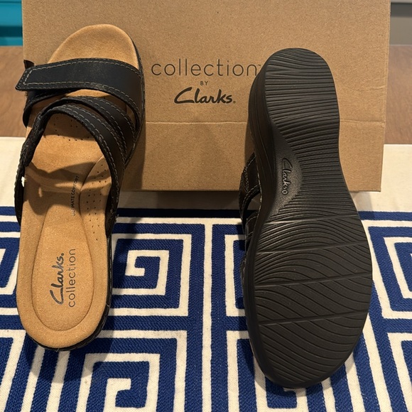 Clarks Merliah Coral black leather slide on sandal size 8M - Picture 3 of 8